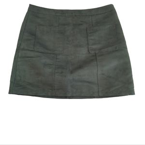 Old Navy mini skirt, faux suede leather, olive green, women's sz 16